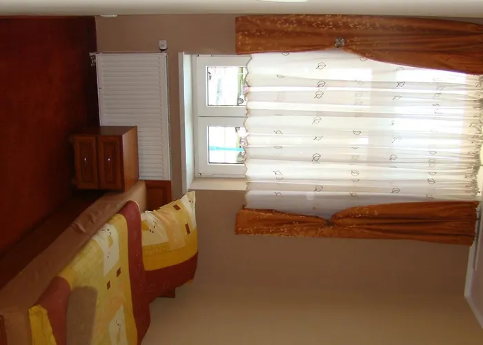 ホテル Hotelik Parkowy レグニツァ