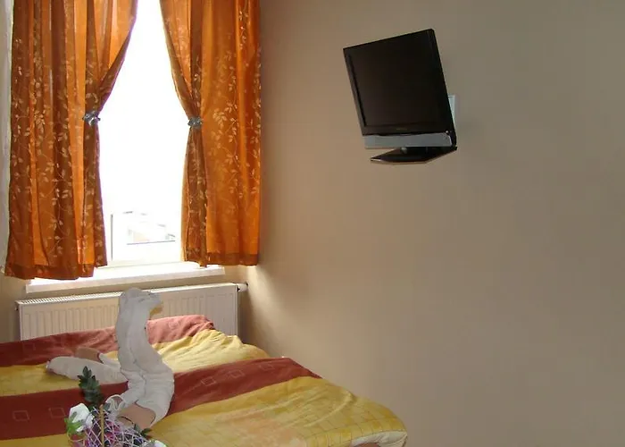 Hotelik Parkowy * レグニツァ